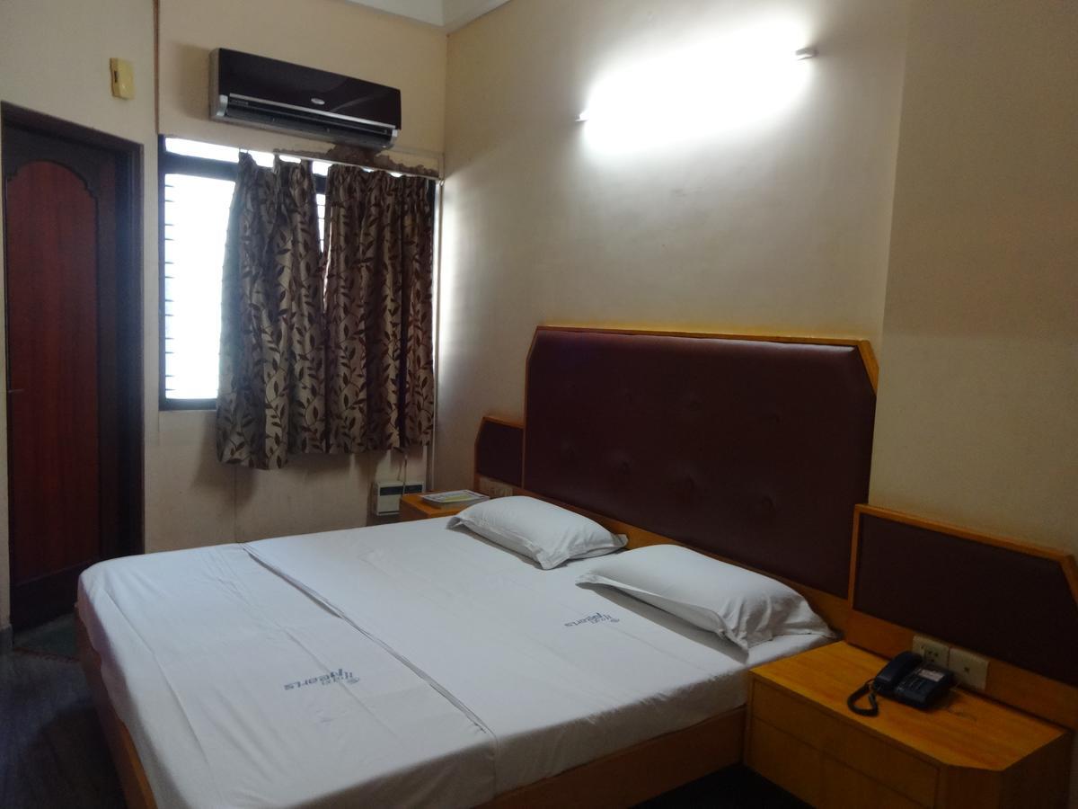 Hotel Pearls Madurai Exterior foto